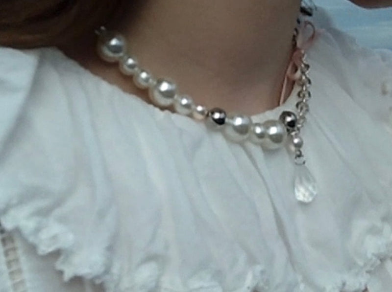 Tia / necklace