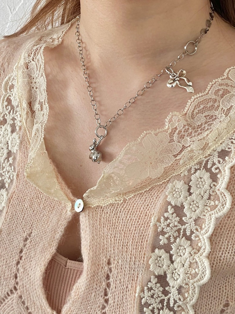 Lolo necklace
